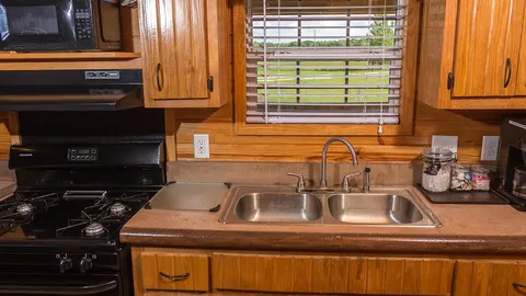 Big Bear Cottage — image 2 of 12