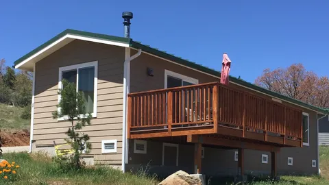 Lakeview Cabin/One Bedroom House — image 1 of 2