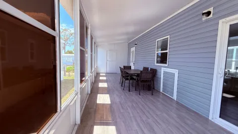 Diamond 1 Bedroom — image 9 of 9