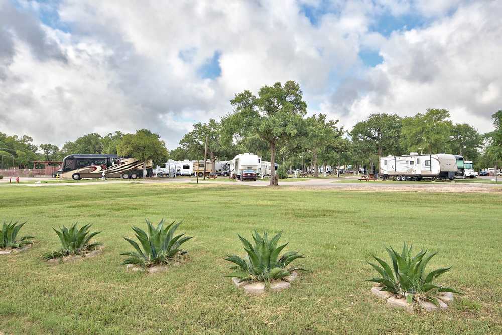 Oak Forest RV Resort, Austin, Texas - Photo 2