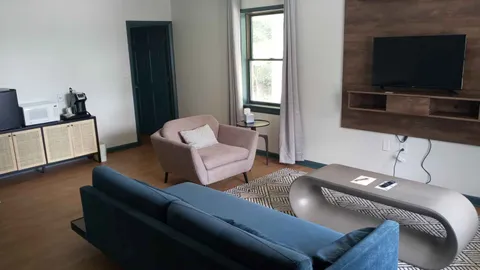 1 BR Suite NO PETS — image 2 of 4