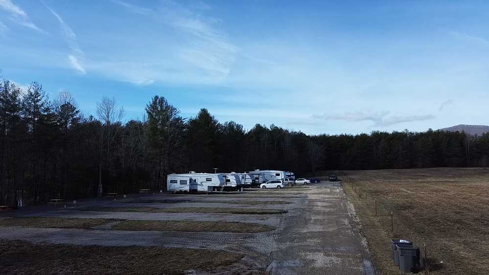 Mountain View Camping, Wartburg, Tennessee - Photo 4