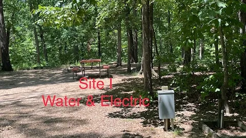 Tent or Pop-up 20/30 W/E — image 1 of 5