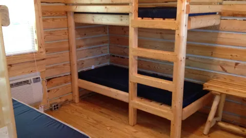 Boo Boo™ Cabin — image 2 of 4