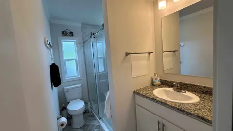 2 Bedroom Cabin — image 2 of 9