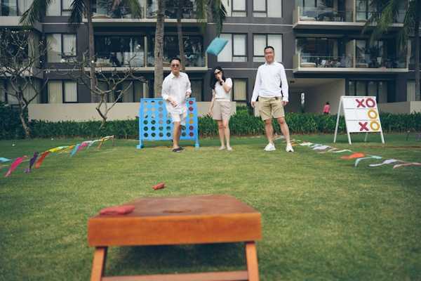 😎 Cornhole & Good Times