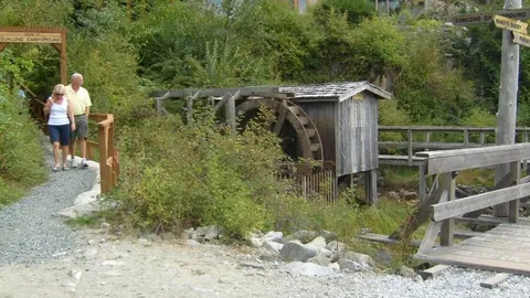 Full Hookup RV Site — image 2 of 6