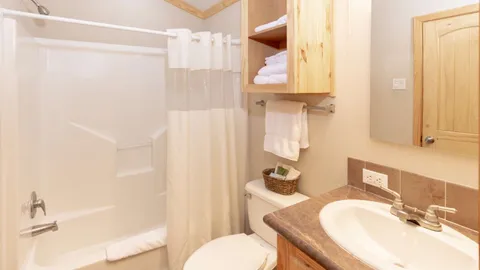 Frio Cottage Rental — image 11 of 11