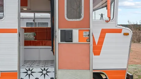 Orange Beauty - Vintage Motorhome — image 2 of 31