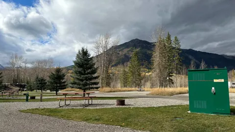 Pull-through RV Site D26 — image 2 of 2