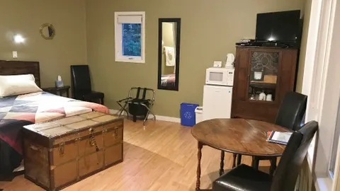 Discovery Cabin — image 4 of 4