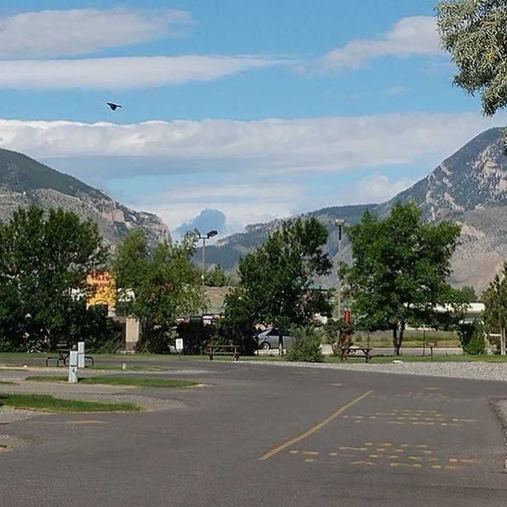Absaroka Bay RV Park - Photo 3
