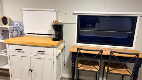 Oceanview RV Cabin – Site O4 — image 2 of 8
