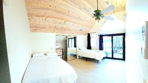 White River Lodge - Unit 3 — image 2 of 13