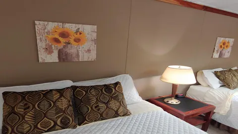Motel Room — image 5 of 5