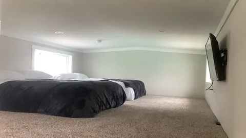 1 Bedroom Vacation Rental w/ Loft — image 2 of 6