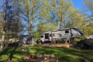 Great Canadian Resorts and Campgrounds – photo 2