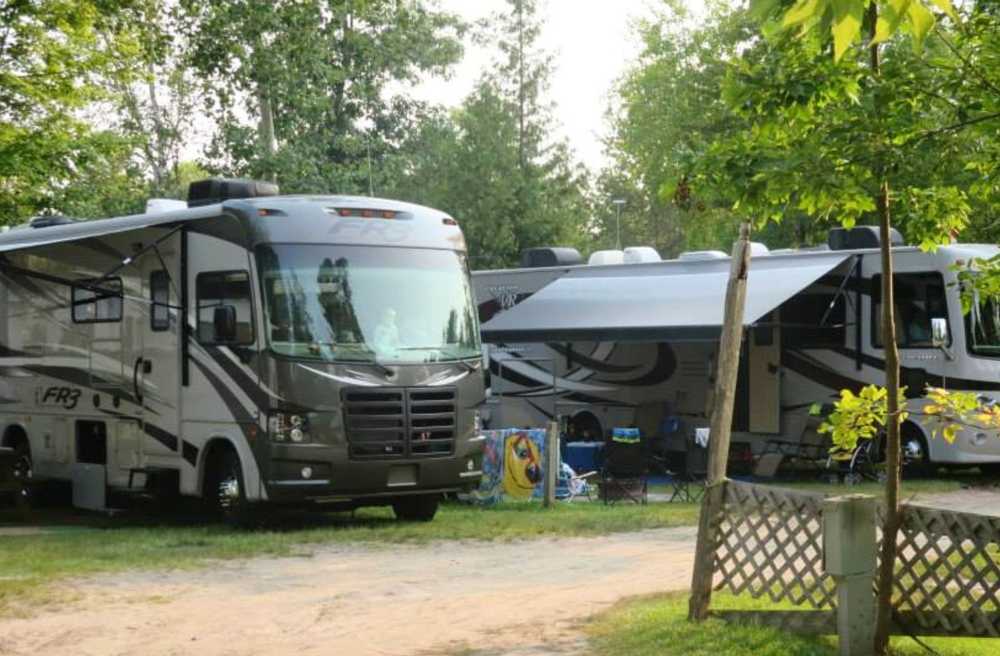 Holiday Park, Wasaga, Ontario - Photo 4