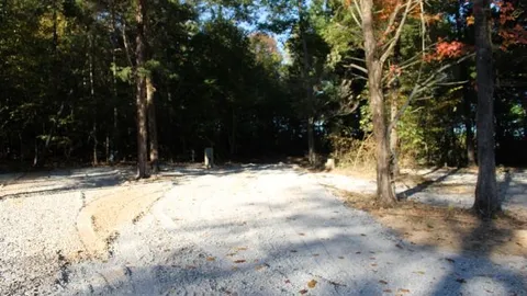30/50 Amp Deluxe RV Site — image 21 of 21