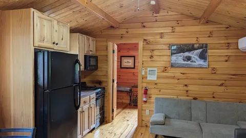 C09 Hawk House — image 2 of 7
