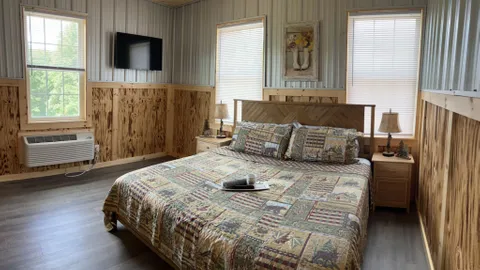 King Suite — image 5 of 5