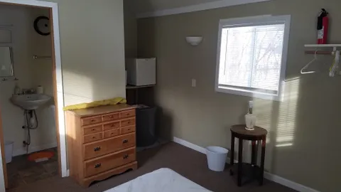 Deluxe Cabin — image 5 of 5