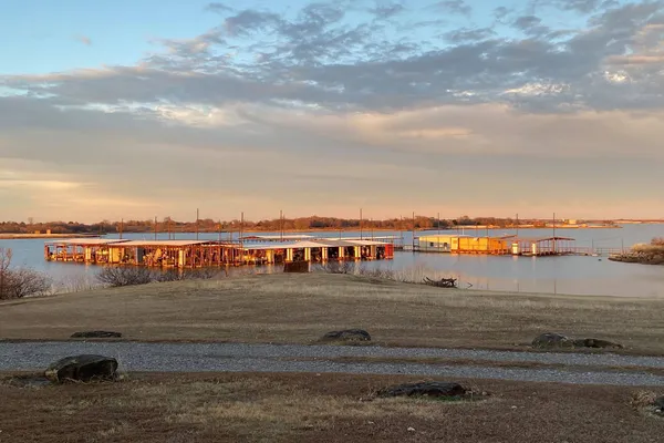 Waurika Lake Marina & Campgrounds – photo 1