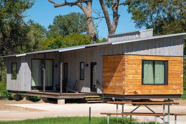 Mammoth Cabin