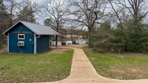 Cabin — image 3 of 3