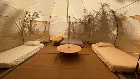 Bell Tent — image 2 of 12