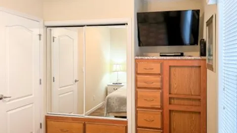 Standard Rental 1 Bedroom — image 2 of 10