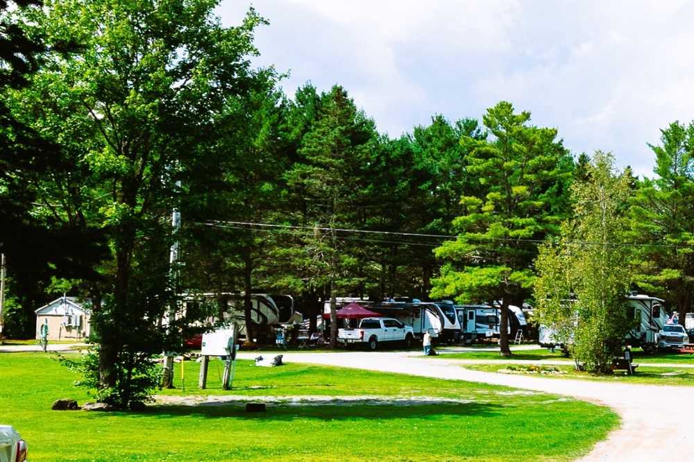 White Tail Hollow Water & Electric RV Site