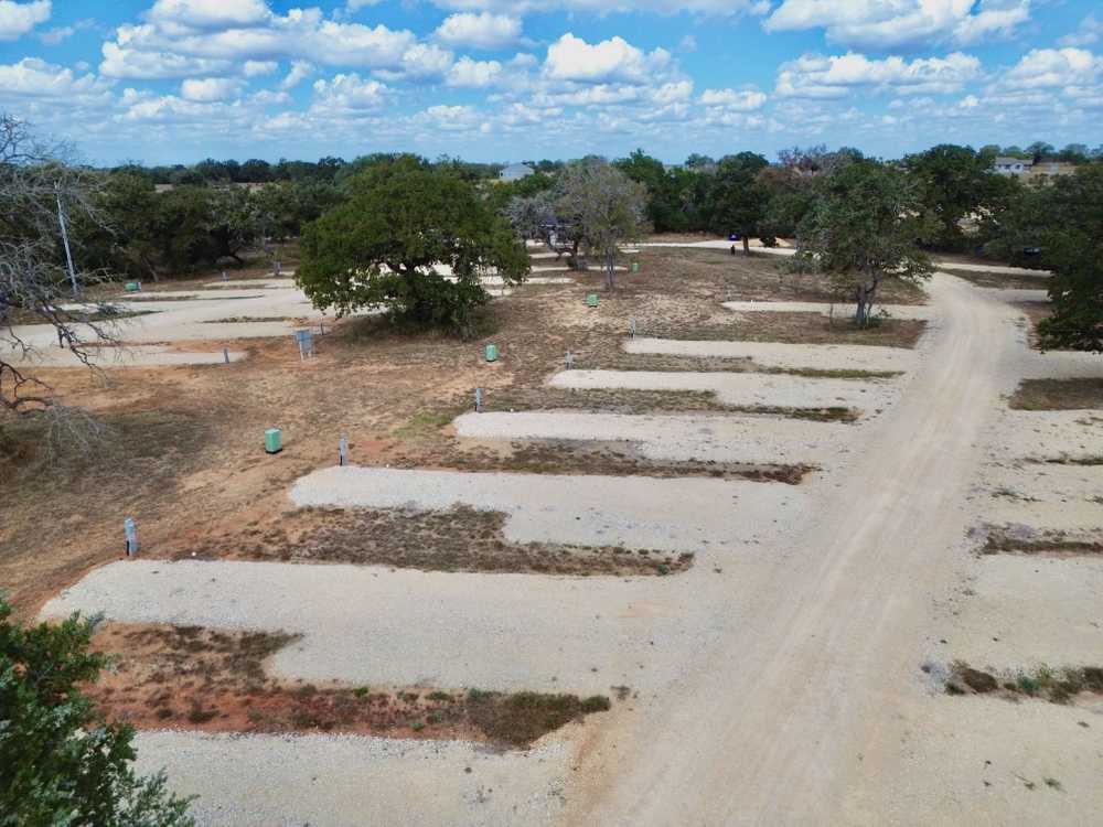 Arrow RV Park, Luling, Texas - Photo 2