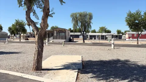 Premium Pull-Through RV Site - Pet Friendly — image 1 of 1