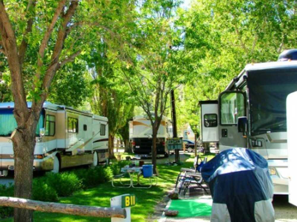 Four Seasons RV Park - Photo 2