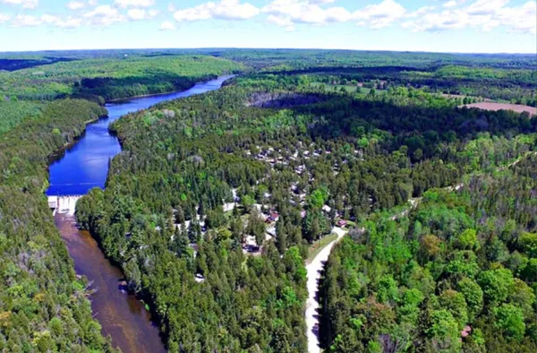 Amazing Rocky Park - Daiva RV Resorts, Durham, Ontario campground