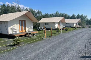 Howling Wolf Resort – photo 3