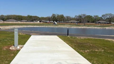30/50 Amp 45' RV Site — image 2 of 3