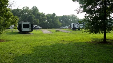 50ft Max RV - 30/50 Amp Pull Through Full Hookup River Side RV Site — image 1 of 5