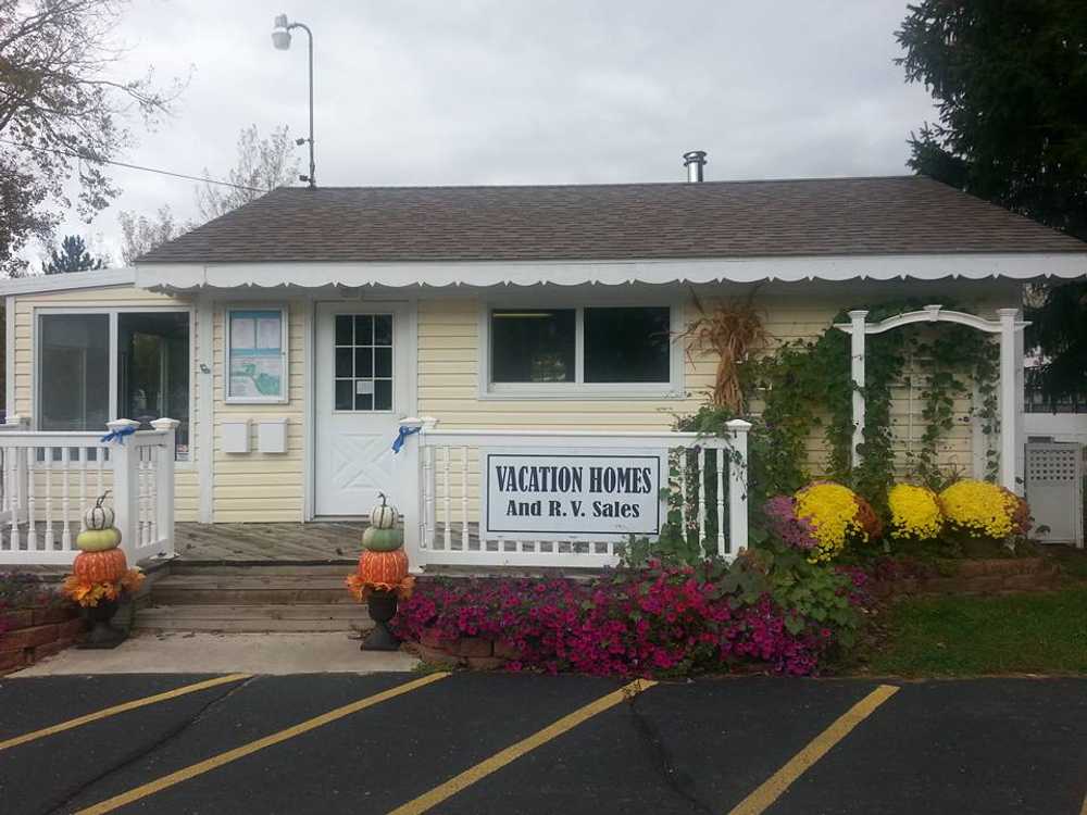 Holiday Shores RV Resort - Photo 2