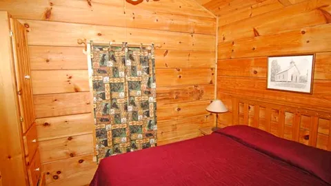 Log Cabin — image 4 of 4
