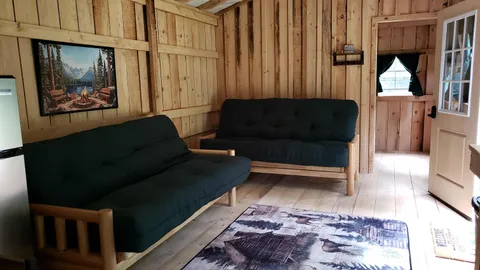 Deluxe Woodchuck Cabin - Sleeps 6 — image 11 of 11