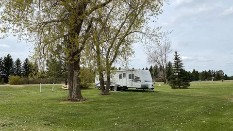 Deluxe Full Hookup RV Site — image 4 of 4