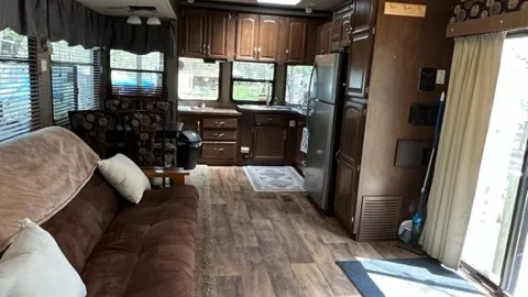 Camper Rentals — image 2 of 9