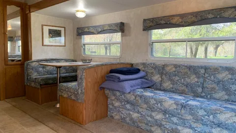 Rental Camper — image 2 of 8