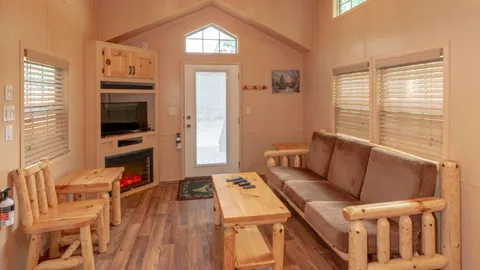 Christmas Cabin — image 2 of 11