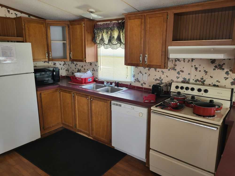 3 Bed / 2 Bath - With Washer/Dryer Lg