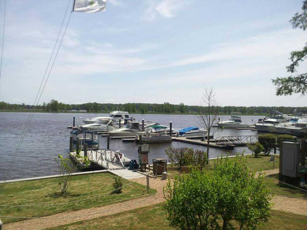 River's Rest Marina & Resort - Photo 3