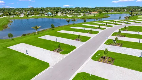 Lakefront Pull-In RV Site — image 1 of 11
