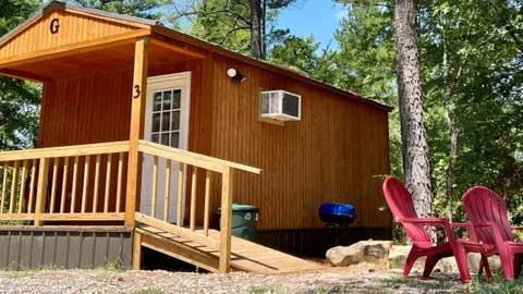 Cozy Studio Cabin near Lake Greeson — image 1 of 6